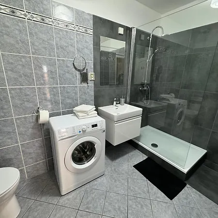 Perfect Apartment *